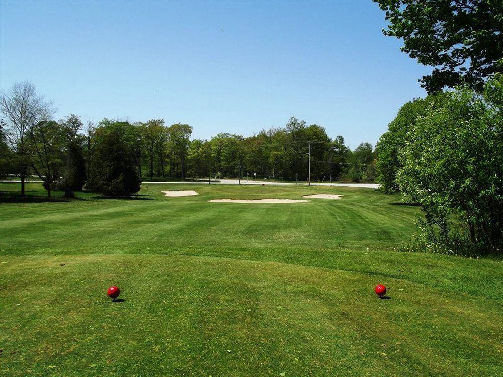 Maxwelton Braes Lodge & Golf Course Бейлис-Харбор Экстерьер фото