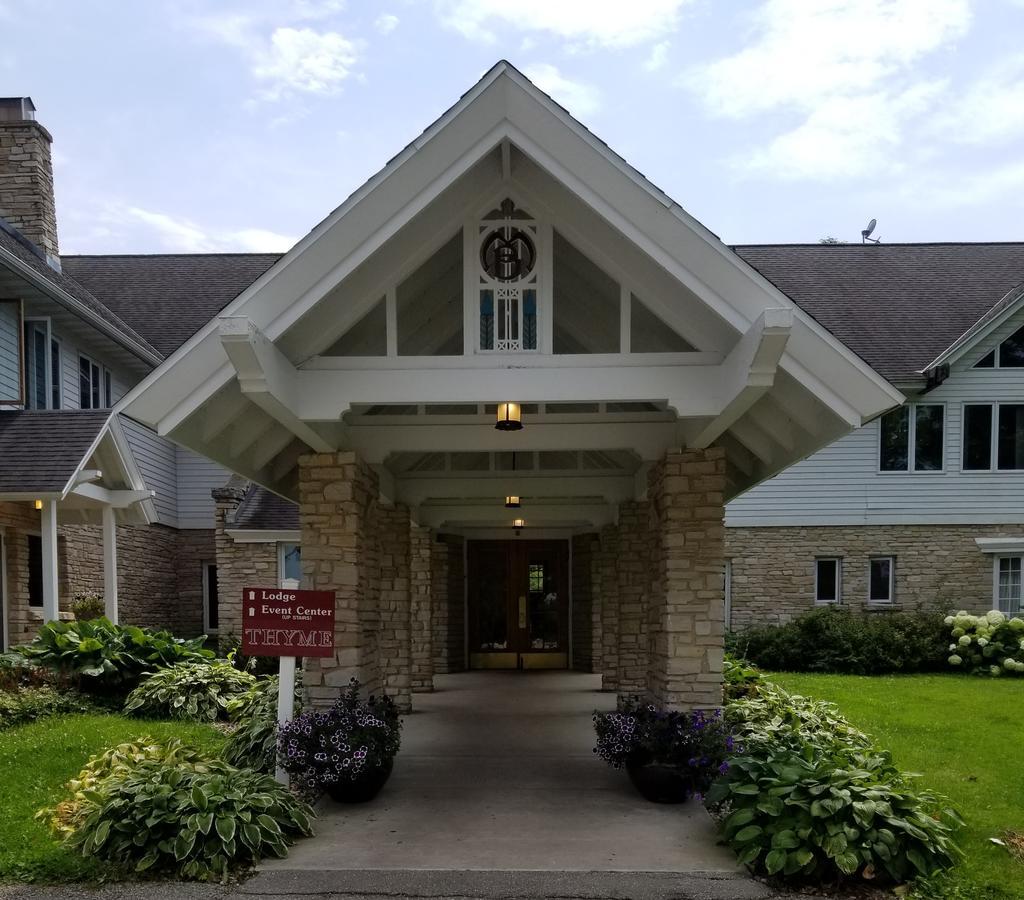 Maxwelton Braes Lodge & Golf Course Бейлис-Харбор Экстерьер фото
