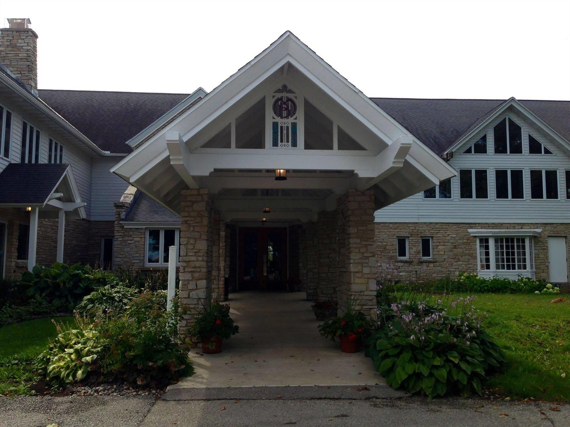 Maxwelton Braes Lodge & Golf Course Бейлис-Харбор Экстерьер фото