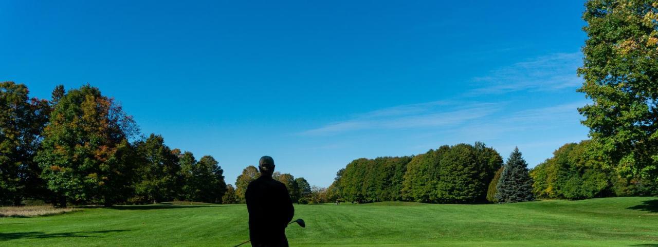 Maxwelton Braes Lodge & Golf Course Бейлис-Харбор Экстерьер фото